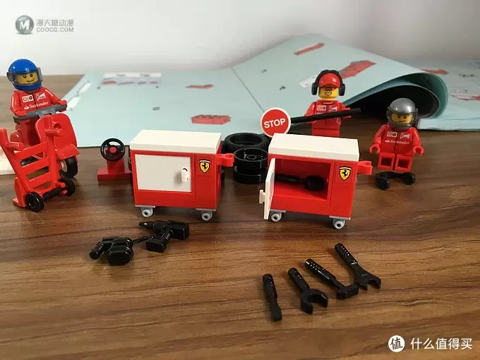 LEGO 法拉利 “依维柯”卡车 开拼