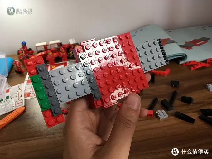 LEGO 法拉利 “依维柯”卡车 开拼