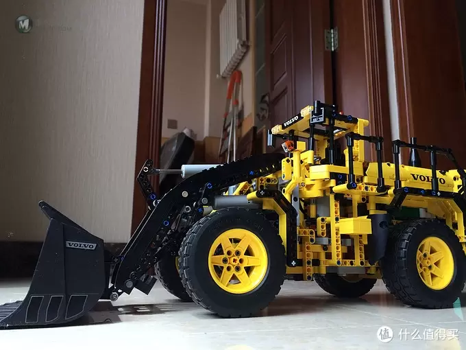 乐高科技系列 篇八：Lego 乐高 Volvo L350F 轮式装载机  lego-42030