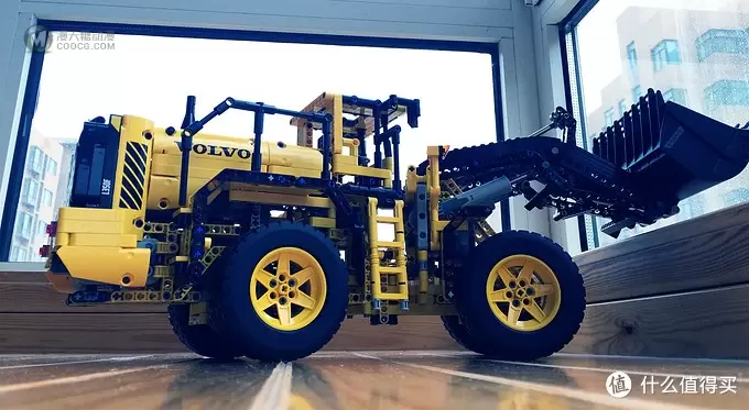 乐高科技系列 篇八：Lego 乐高 Volvo L350F 轮式装载机  lego-42030