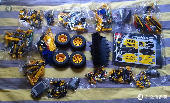 乐高科技系列 篇八：Lego 乐高 Volvo L350F 轮式装载机  lego-42030