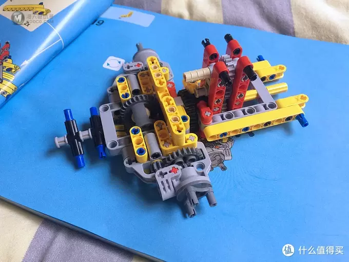 乐高科技系列 篇八：Lego 乐高 Volvo L350F 轮式装载机  lego-42030
