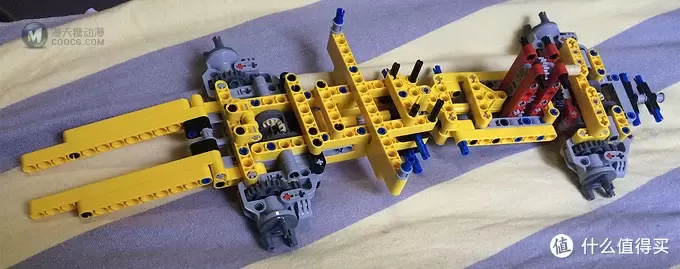 乐高科技系列 篇八：Lego 乐高 Volvo L350F 轮式装载机  lego-42030