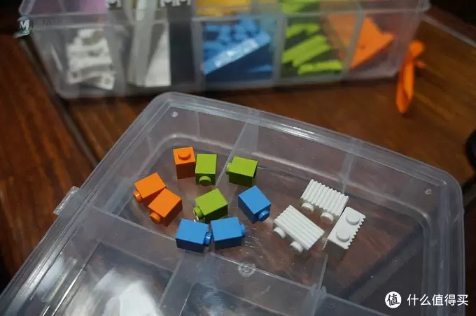 上海乐高旗舰店 — LEGO 迪士尼小镇店零件墙 购买心得