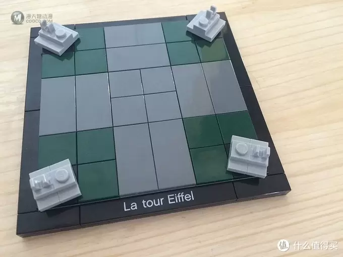 我的LEGO建筑系列 篇六：21019 The Eiffel Tower