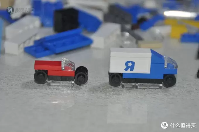 单反毁一生，LEGO穷三代 篇六十二：#本站首晒# LEGO 2015玩具反斗城限定迷你建筑 40141 40142 40143 40144