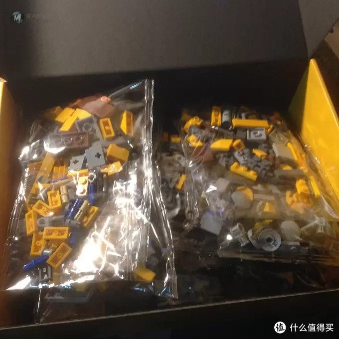 LEGO 乐高 机器人瓦力瓦力“好想约EVE去看电影”