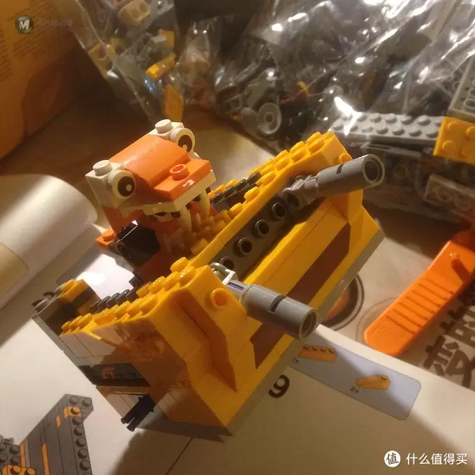 LEGO 乐高 机器人瓦力瓦力“好想约EVE去看电影”