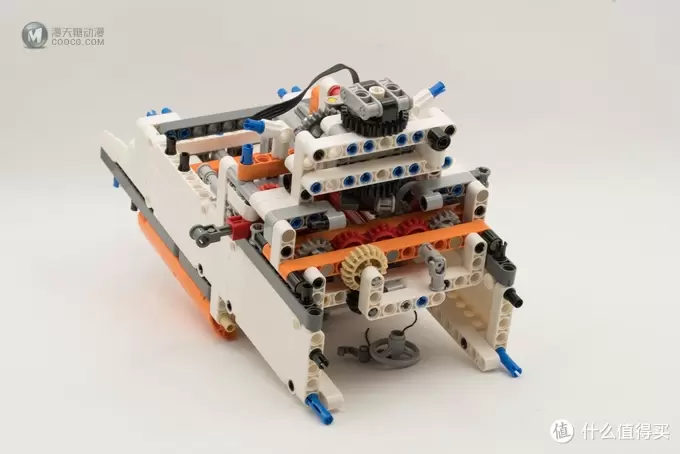 LEGO 乐高 42052 双旋翼运输直升机 拼装兼浅谈乐高科技齿轮的秘密