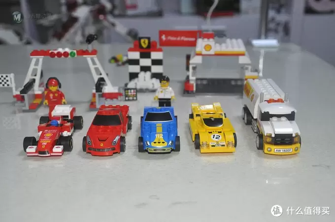 单反毁一生，LEGO穷三代 篇五十七：#本站首晒# LEGO 2015 Shell Ferrari set 壳牌法拉利展示盒及40190-40196法拉利小车套装