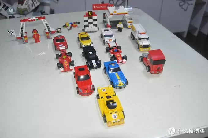 单反毁一生，LEGO穷三代 篇五十七：#本站首晒# LEGO 2015 Shell Ferrari set 壳牌法拉利展示盒及40190-40196法拉利小车套装