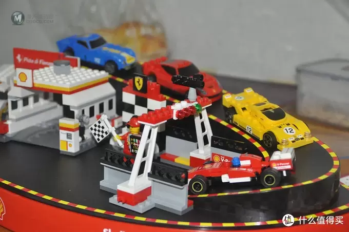 单反毁一生，LEGO穷三代 篇五十七：#本站首晒# LEGO 2015 Shell Ferrari set 壳牌法拉利展示盒及40190-40196法拉利小车套装