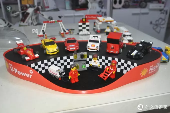 单反毁一生，LEGO穷三代 篇五十七：#本站首晒# LEGO 2015 Shell Ferrari set 壳牌法拉利展示盒及40190-40196法拉利小车套装