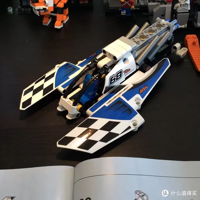 16年新品抢先评：LEGO TECHNIC 42045 水上竞赛划艇