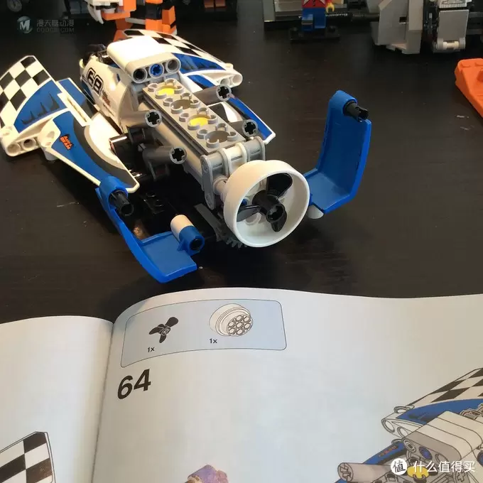 16年新品抢先评：LEGO TECHNIC 42045 水上竞赛划艇