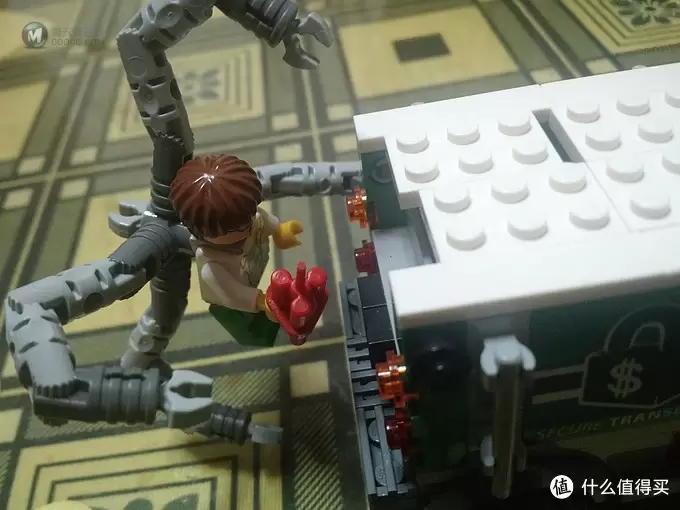 章鱼博士大战蜘蛛侠 LEGO 乐高 76015