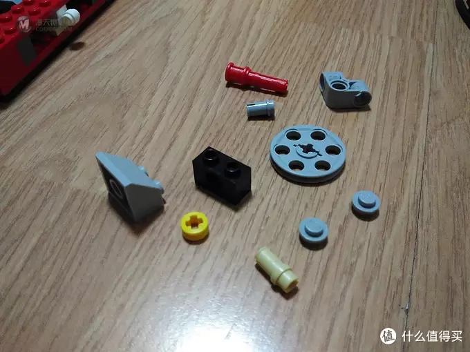 租别人的乐高，让自己玩去吧 篇二：开着野营车野去吧—LEGO 乐高 Creator系列 大众 T1 大篷车 10220