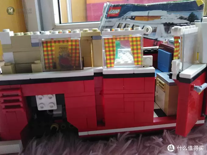 租别人的乐高，让自己玩去吧 篇二：开着野营车野去吧—LEGO 乐高 Creator系列 大众 T1 大篷车 10220