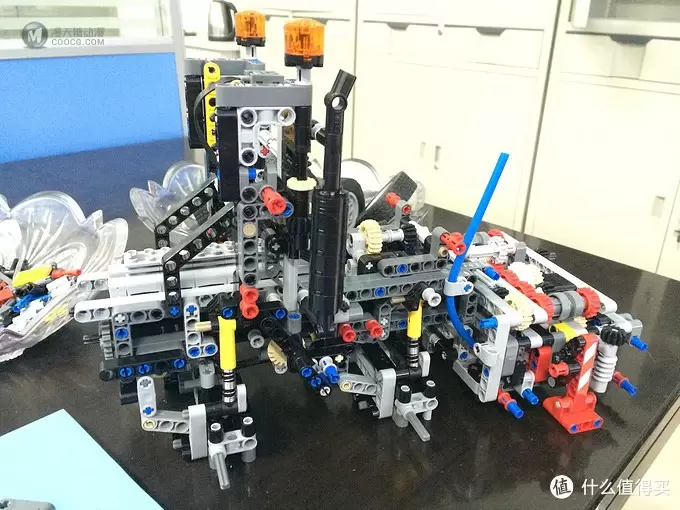 乐高科技系列 篇一：黑五掉入乐高科技坑 第一次海淘 LEGO 乐高 Technic 科技系列 42043 奔驰3245重卡