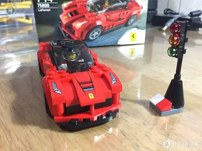 100元圆你跑车梦：LEGO 乐高 75899 法拉利跑车