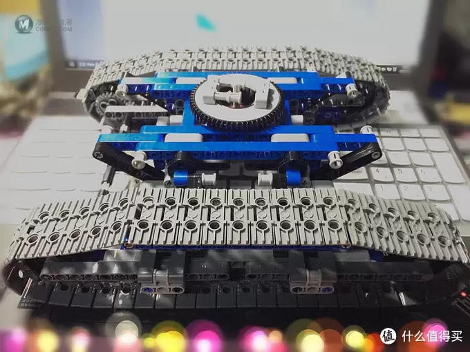 乐高科技系列 篇四：次旗舰也疯狂——履带式起重机 LEGO Technic 42042