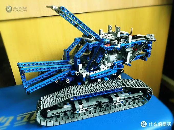 乐高科技系列 篇四：次旗舰也疯狂——履带式起重机 LEGO Technic 42042