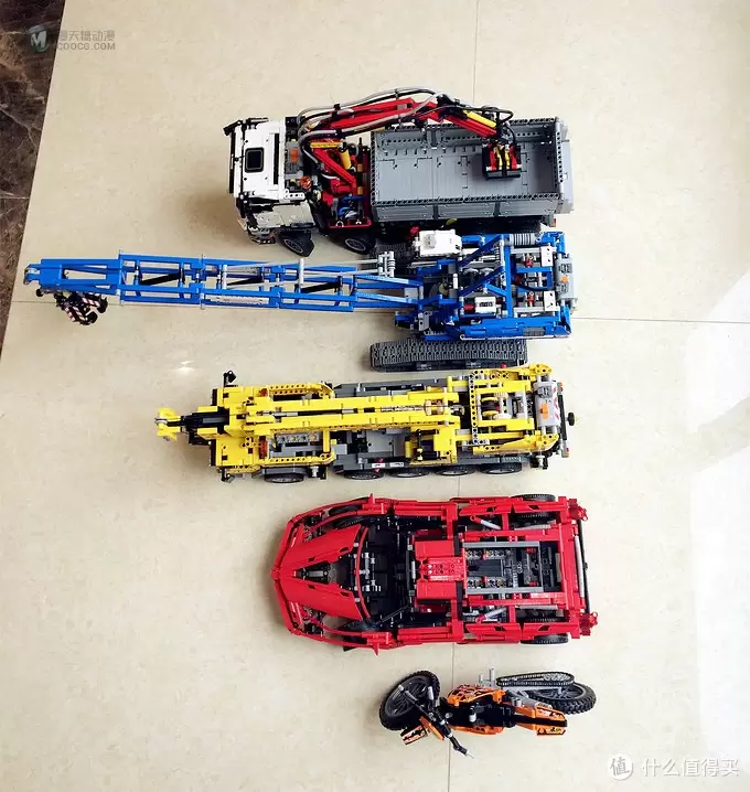 乐高科技系列 篇四：次旗舰也疯狂——履带式起重机 LEGO Technic 42042