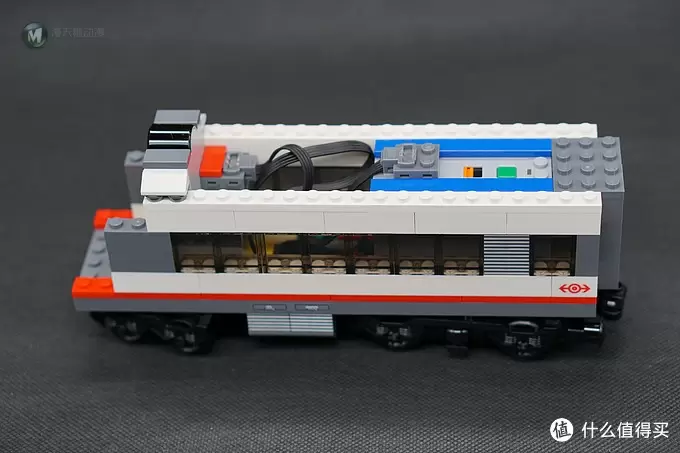 #本站首晒# My dream train~Lego 乐高 高速客运列车 L60051 （内附行驶视频）