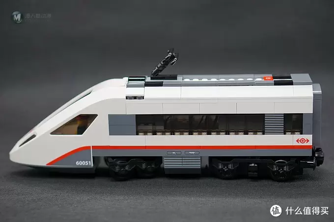 #本站首晒# My dream train~Lego 乐高 高速客运列车 L60051 （内附行驶视频）