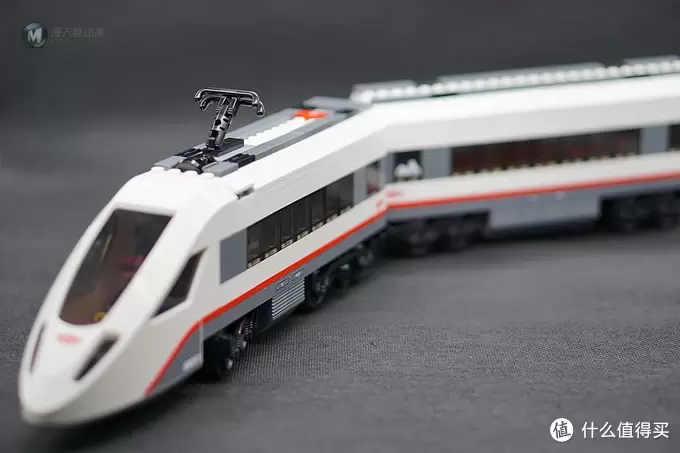 #本站首晒# My dream train~Lego 乐高 高速客运列车 L60051 （内附行驶视频）