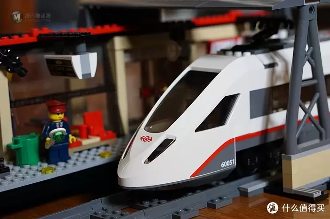 #本站首晒# My dream train~Lego 乐高 高速客运列车 L60051 （内附行驶视频）