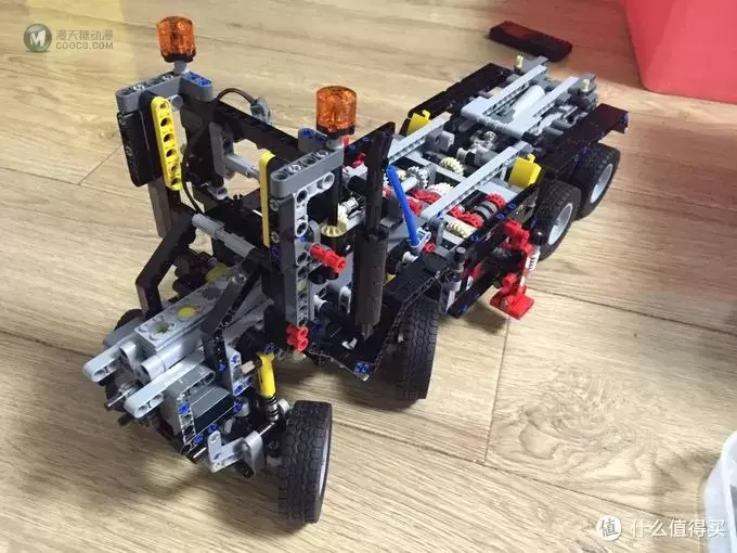 晒晒我的LEGO Technic 科技系列 42043 奔驰大卡