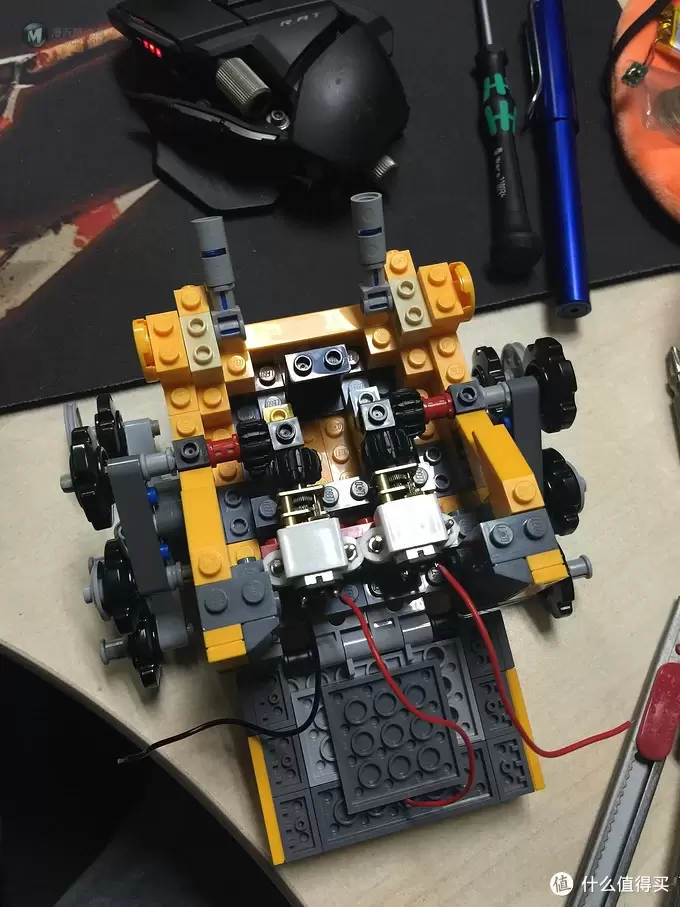 lego walle21303另类行走方案 篇一：lego walle21303另类行走方案——动力模块篇