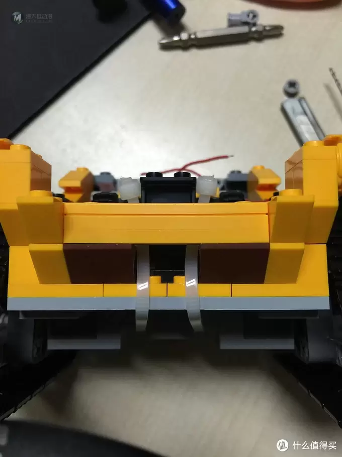 lego walle21303另类行走方案 篇一：lego walle21303另类行走方案——动力模块篇