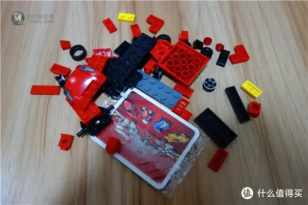 加油站的阴谋：LEGO 乐高 法拉利F12 40191