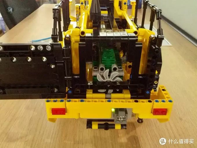 LEGO 乐高 机械组 Technic 42030 Volvo L350F 轮式装载机及中国官网申请补件经历