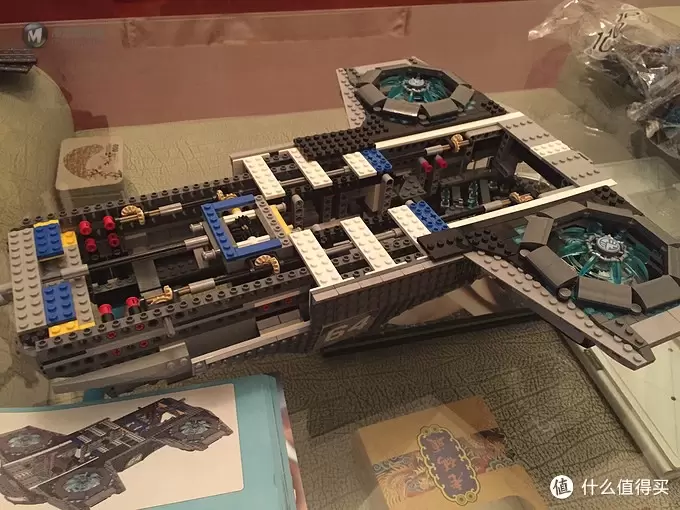 镇宅、传家两相宜：LEGO 乐高 SHIELD Helicarrier 76042 神盾局航母