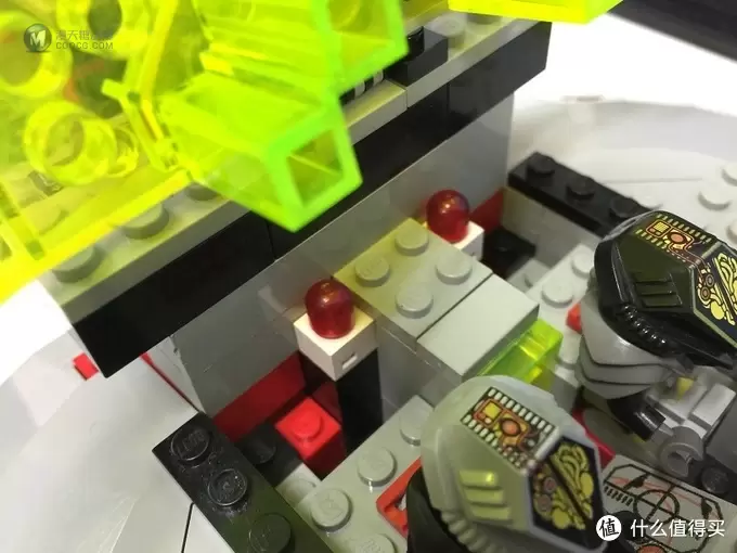 来自18年前满满的诚意：LEGO 乐高 6979 Interstellar Starfighter 星际战机