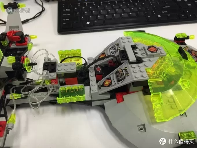 来自18年前满满的诚意：LEGO 乐高 6979 Interstellar Starfighter 星际战机