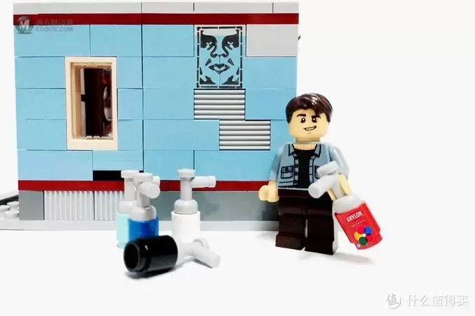 你能认出其中几位？乐高玩家以潮流icon为蓝本设计 LEGO 乐高 玩偶