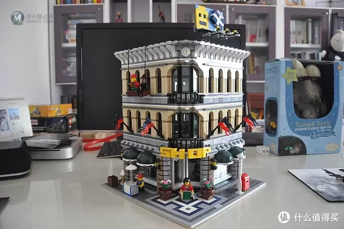 单反毁一生，LEGO穷三代 篇十六：LEGO 街景系列 10211 大型百货商场