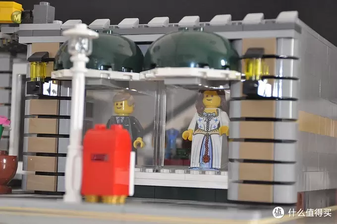 单反毁一生，LEGO穷三代 篇十六：LEGO 街景系列 10211 大型百货商场