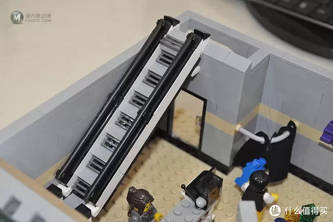 单反毁一生，LEGO穷三代 篇十六：LEGO 街景系列 10211 大型百货商场