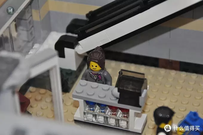 单反毁一生，LEGO穷三代 篇十六：LEGO 街景系列 10211 大型百货商场