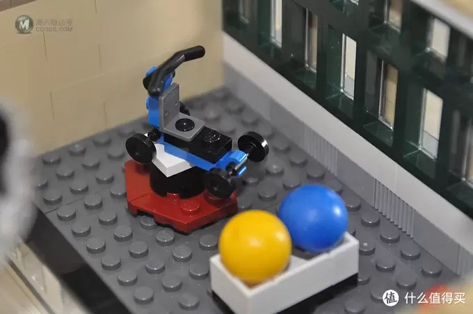 单反毁一生，LEGO穷三代 篇十六：LEGO 街景系列 10211 大型百货商场