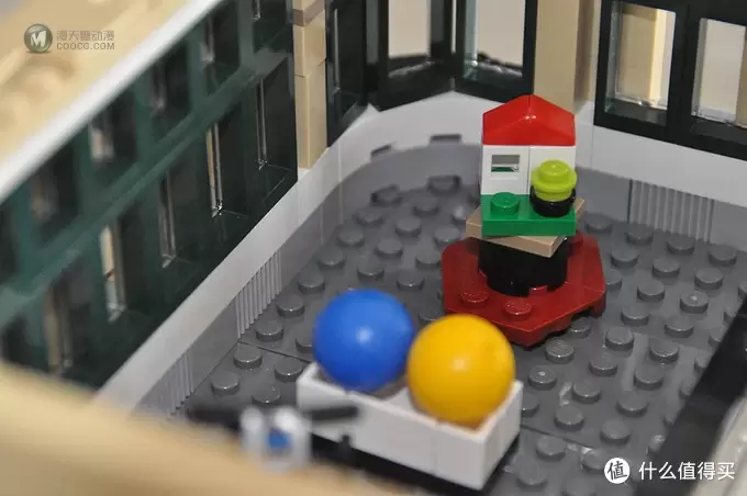 单反毁一生，LEGO穷三代 篇十六：LEGO 街景系列 10211 大型百货商场