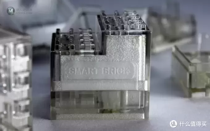 众筹精选：智能积木模块SBrick 用手机操控乐高成品
