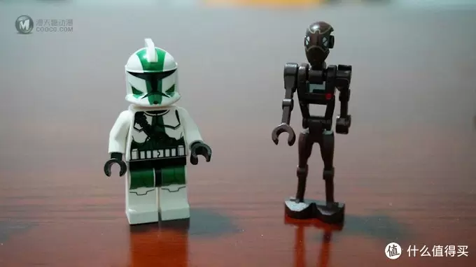 Lego 乐高 Star Wars Brickmaster 星战砖书 2013版 & City Brickmaster 城市砖书