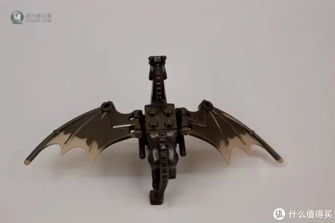 天马“星”空：乐高神奇动物之格林德沃大逃亡（LEGO75951）