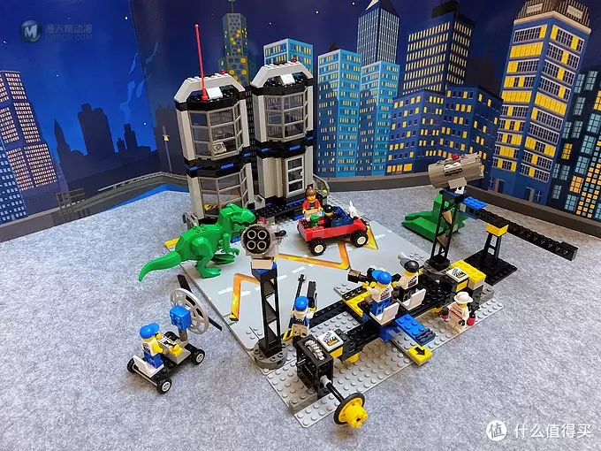 乐高小小追绝日记 篇二十三：LEGO 1349 史蒂文·斯皮尔伯格电影制片人套装